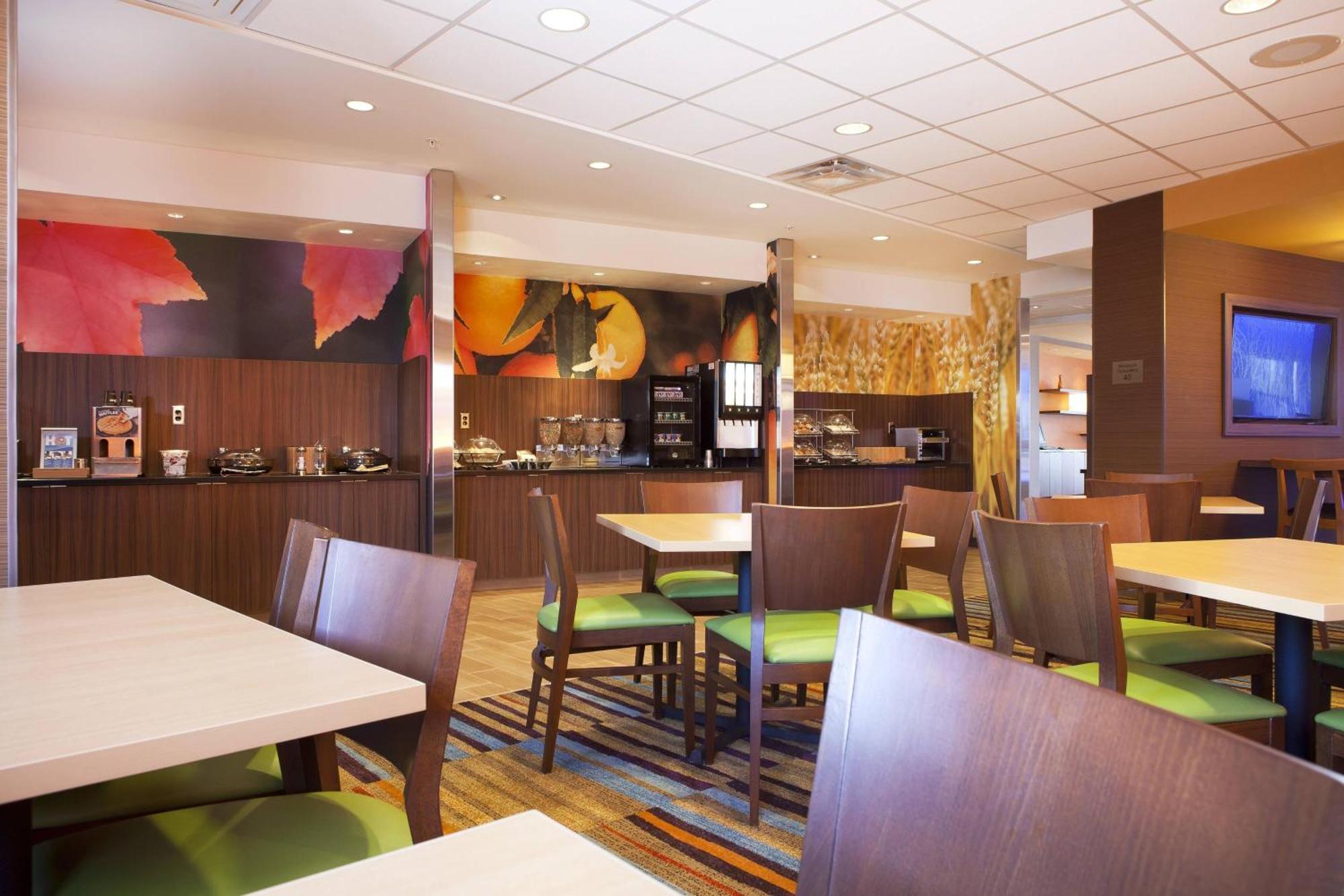 Fairfield Inn & Suites By Marriott Lethbridge Ngoại thất bức ảnh