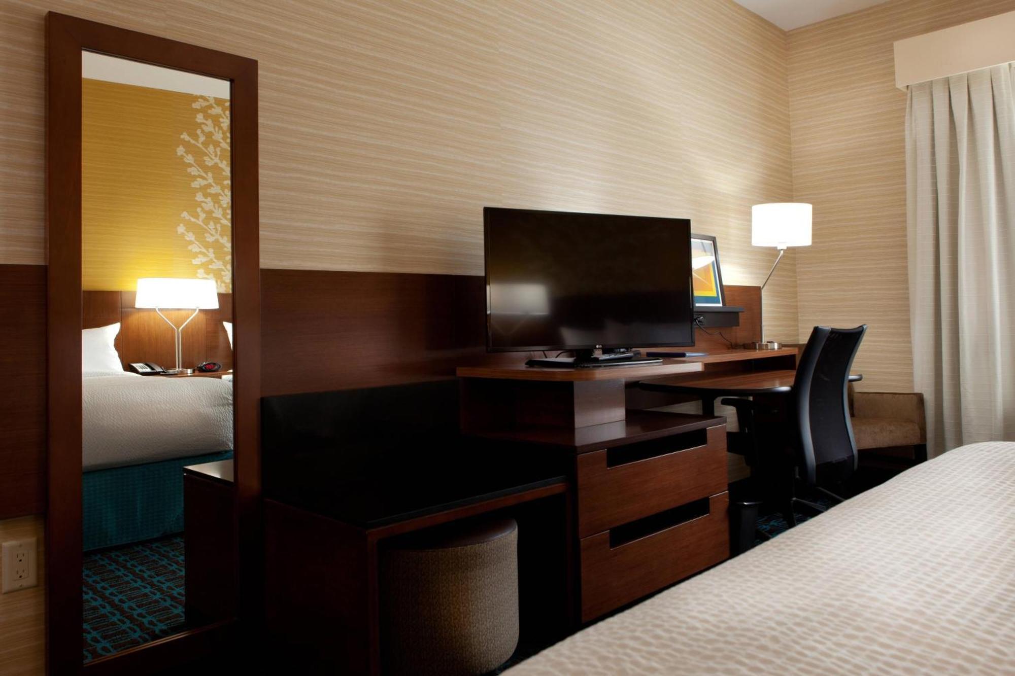 Fairfield Inn & Suites By Marriott Lethbridge Ngoại thất bức ảnh