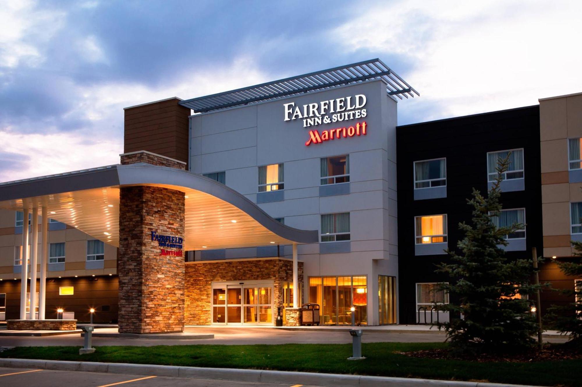 Fairfield Inn & Suites By Marriott Lethbridge Ngoại thất bức ảnh